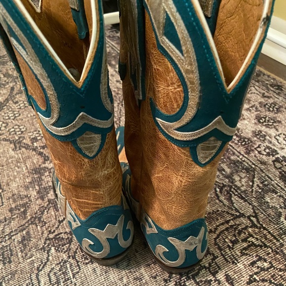 Cowgirl Boots - Picture 4 of 11